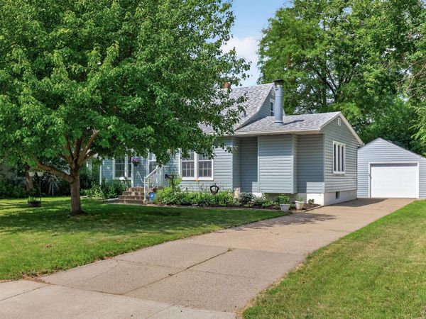 5517 James Avenue N, Brooklyn Center, MN 55430