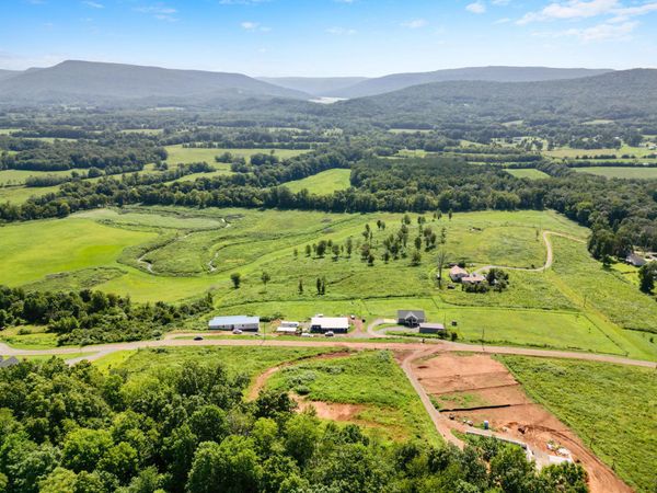 295 Derek Drive, Jasper, TN 37347