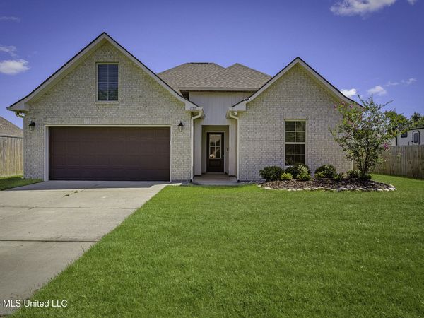 1032 Castine Pointe Boulevard, Long Beach, MS 39560