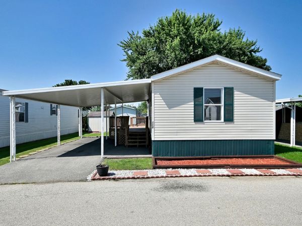 104 9th Avenue , Bartlett, IL 60103