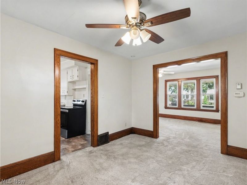 190 E Brookside Avenue, Akron, OH 44301 Photo 10
