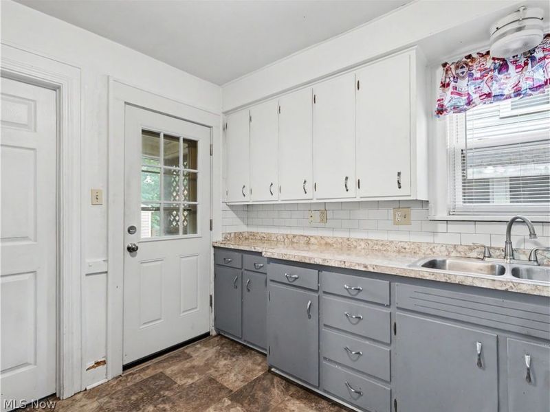 190 E Brookside Avenue, Akron, OH 44301 Photo 15