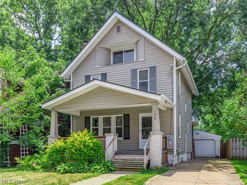 190 E Brookside Avenue, Akron, OH 44301 Photo 2
