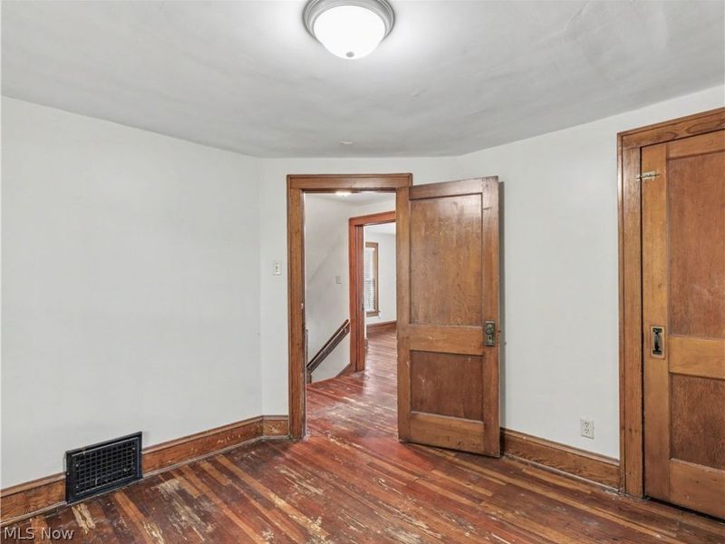 190 E Brookside Avenue, Akron, OH 44301 Photo 20