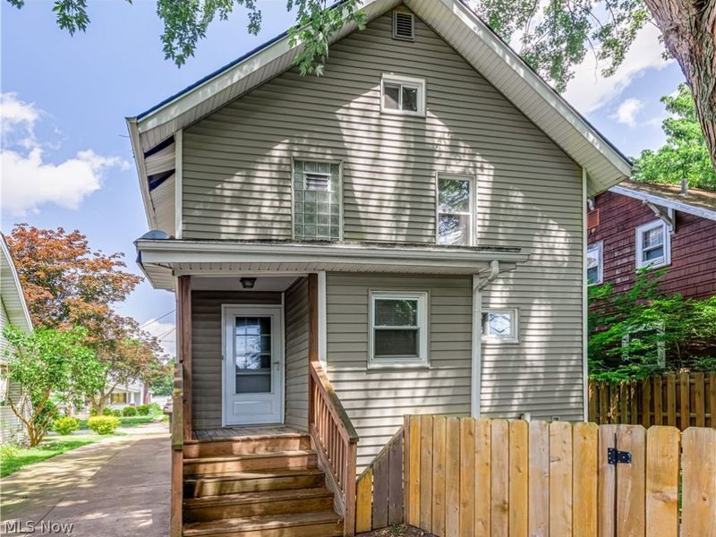 190 E Brookside Avenue, Akron, OH 44301 Photo 3