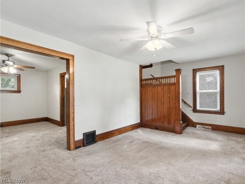 190 E Brookside Avenue, Akron, OH 44301 Photo 9