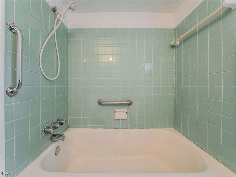 14410 Alger Road, Cleveland, OH 44111 Photo 24