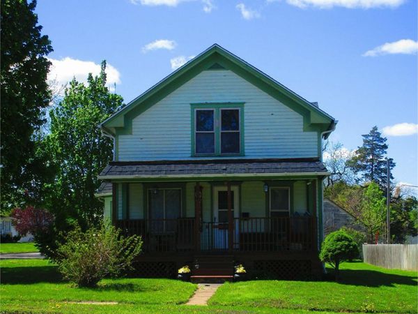 208 S. Canfield St. , Dunkerton, IA 50626