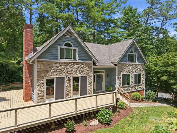 202 Riva Ridge Drive , Fairview, NC 28730