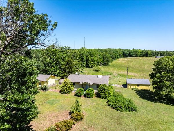 19110 Rocky Trail Road , Gentry, AR 72734