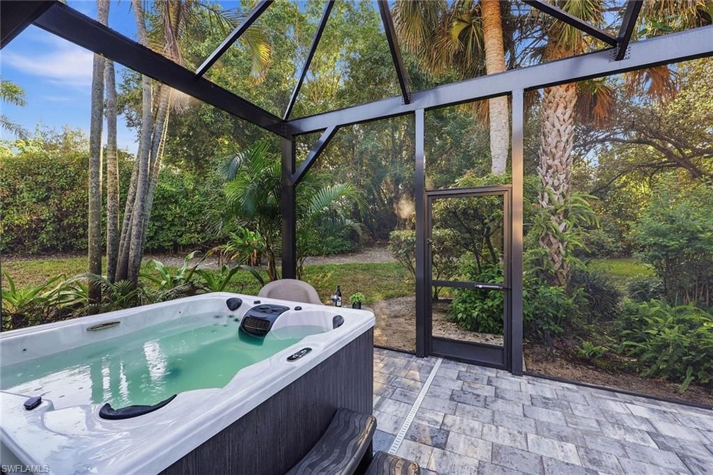 816 Turkey Oak Ln, Naples, FL 34108 Photo