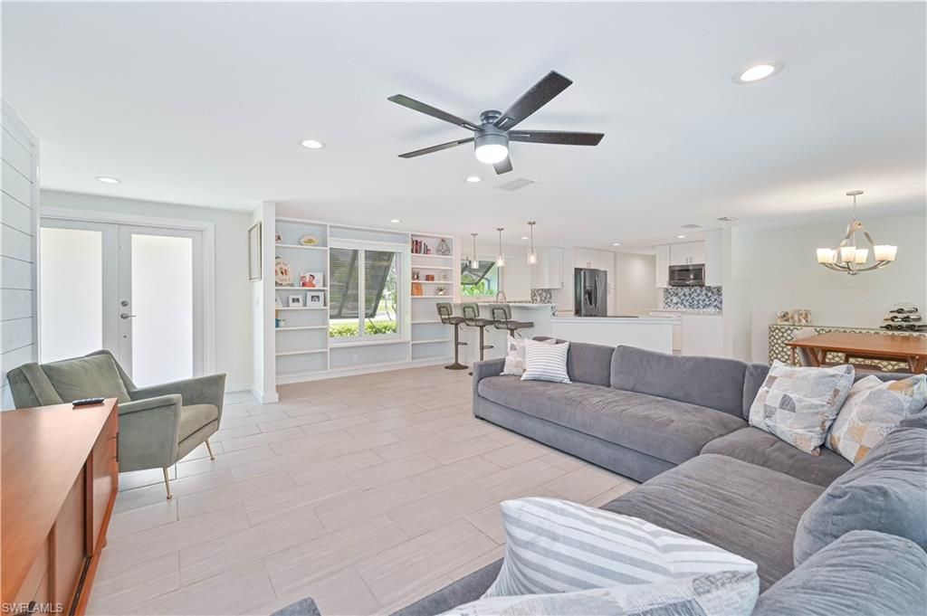 8719 Crest Ln , Fort Myers, FL 33907 Photo
