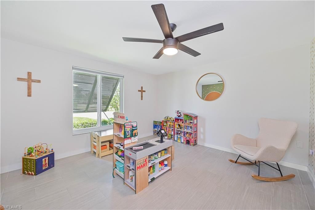 8719 Crest Ln , Fort Myers, FL 33907 Photo