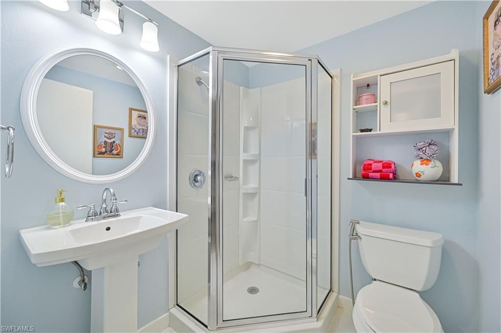 8719 Crest Ln , Fort Myers, FL 33907 Photo