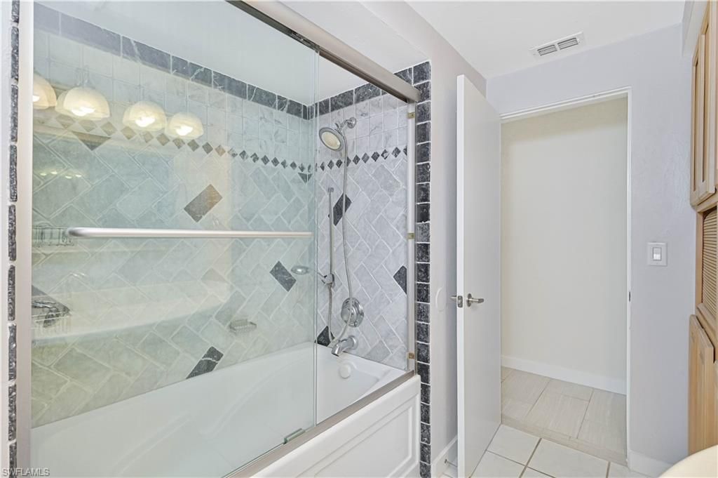 8719 Crest Ln , Fort Myers, FL 33907 Photo