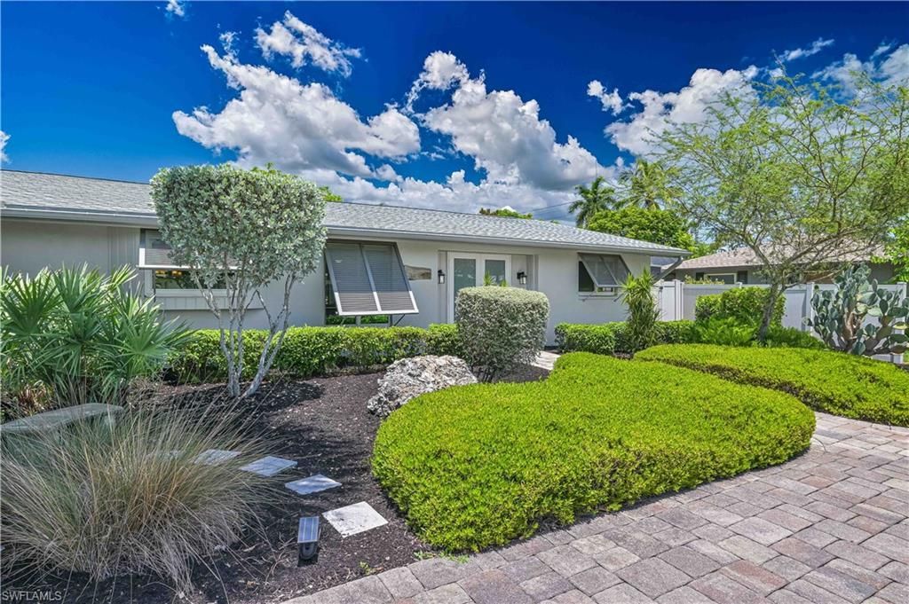 8719 Crest Ln , Fort Myers, FL 33907 Photo