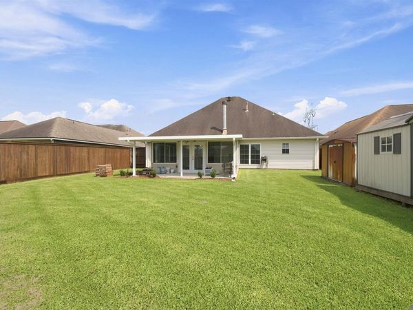 23861 South Point Drive, Denham Springs, LA 70726