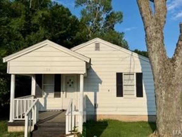 114 Reuben Street, Sikeston, MO 63801