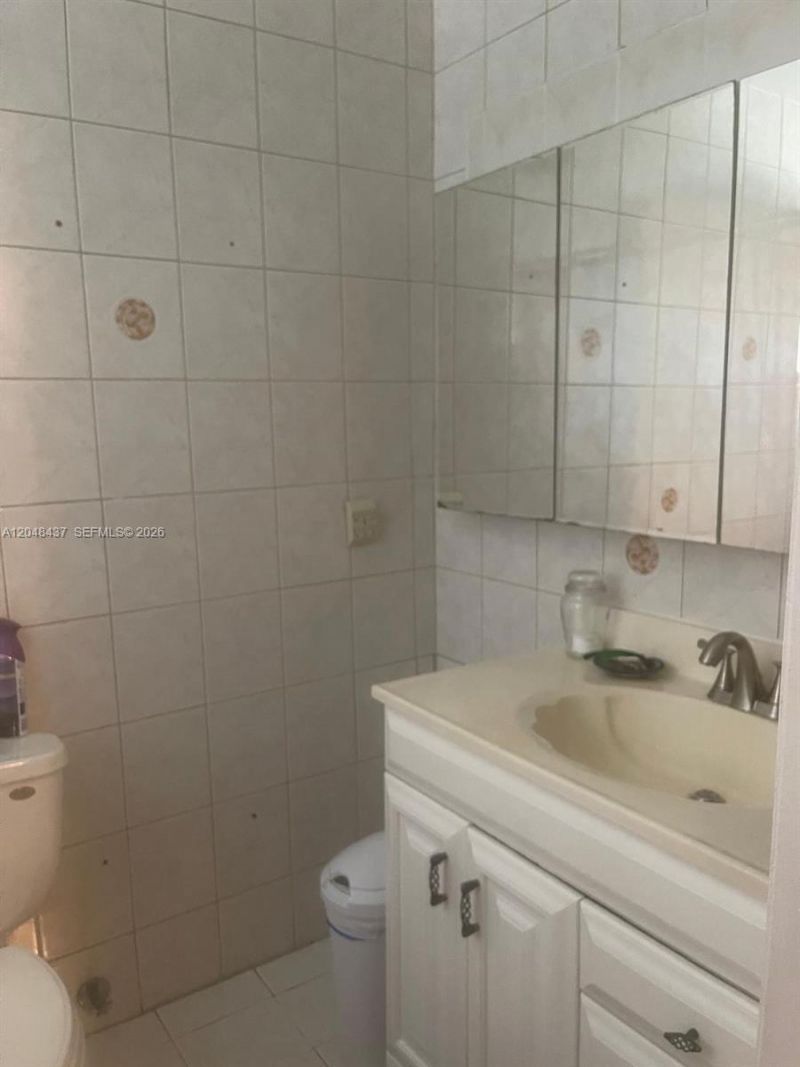 430 SE 5th St , Hialeah, FL 33010 Photo