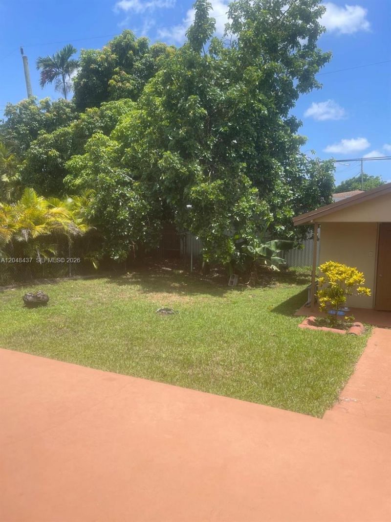 430 SE 5th St , Hialeah, FL 33010 Photo