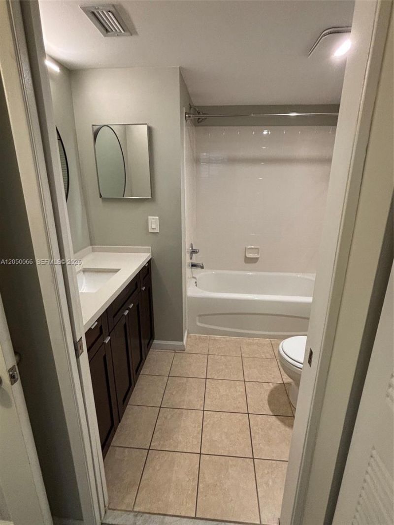1900 Van Buren St , Unit 201B, Hollywood, FL 33020 Photo