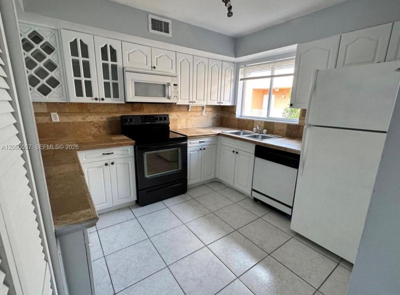 14909 SW 80th St , Unit 205, Miami, FL 33193 Photo