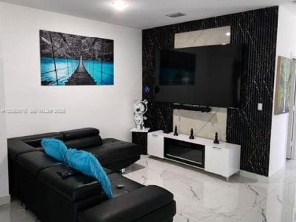1664 SE 27th Ter , Homestead, FL 33035