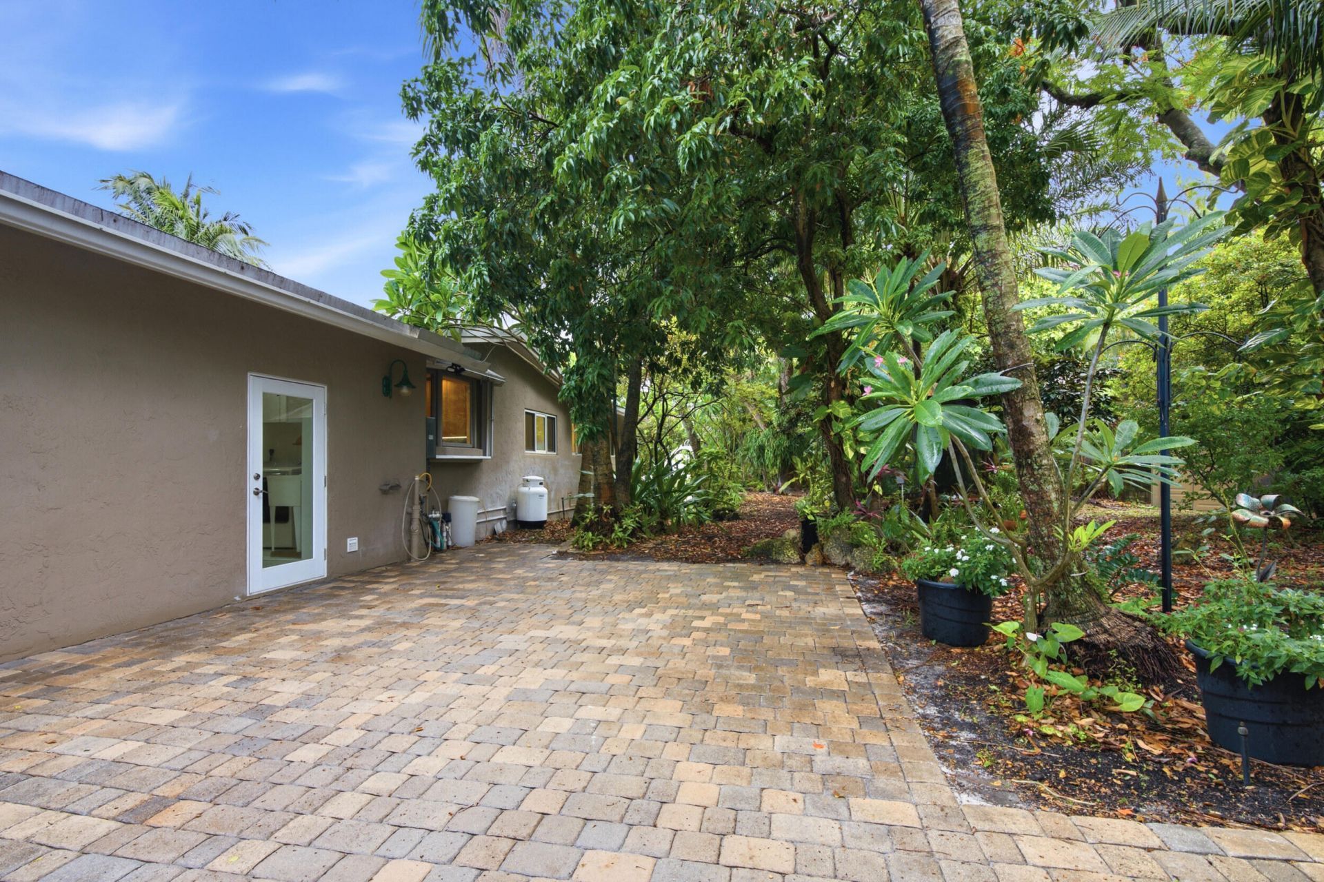2151 SW 23rd Terrace, Fort Lauderdale, FL 33312 Photo