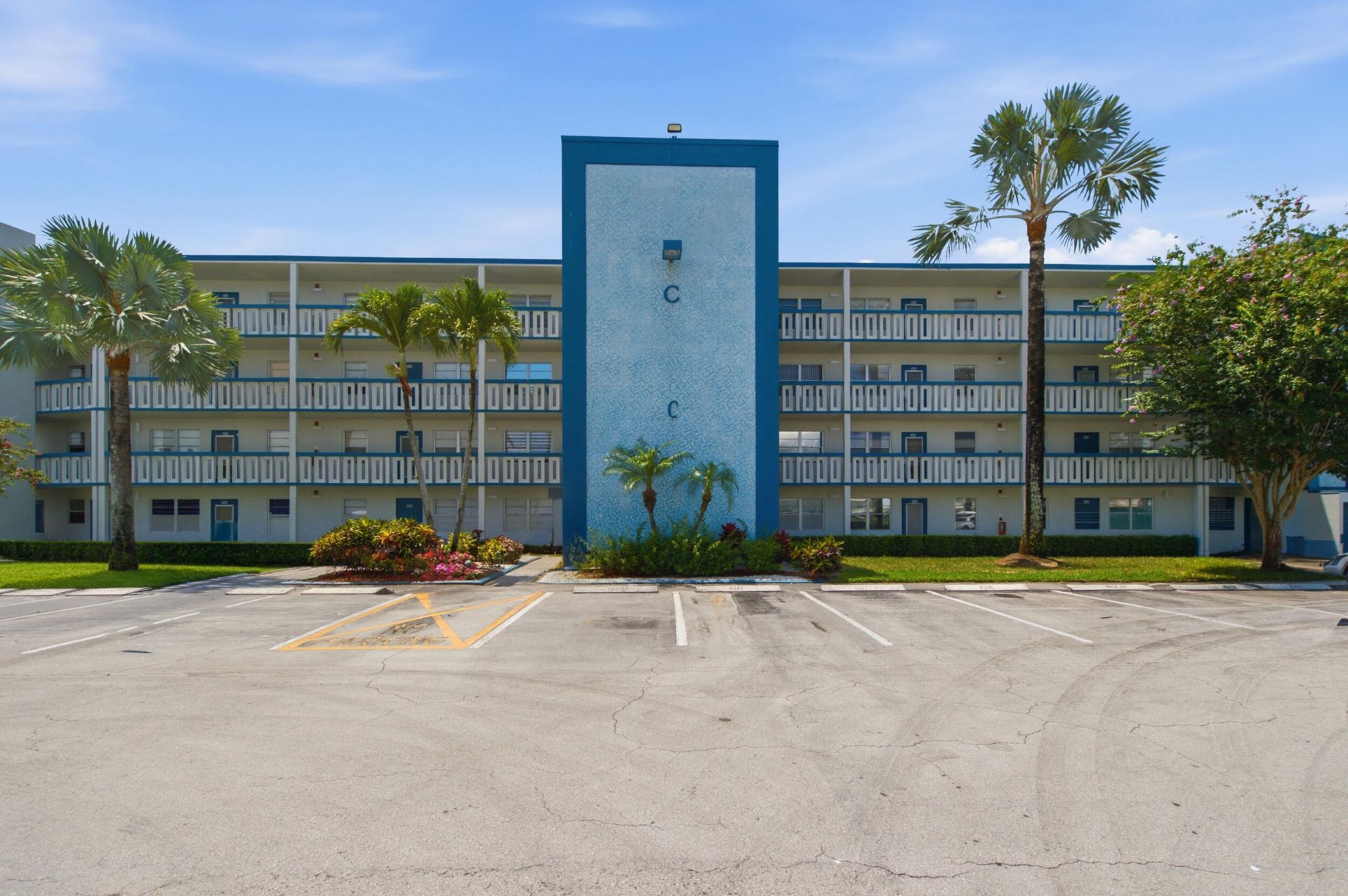 1048 Lincoln C, Boca Raton, FL 33434 Photo