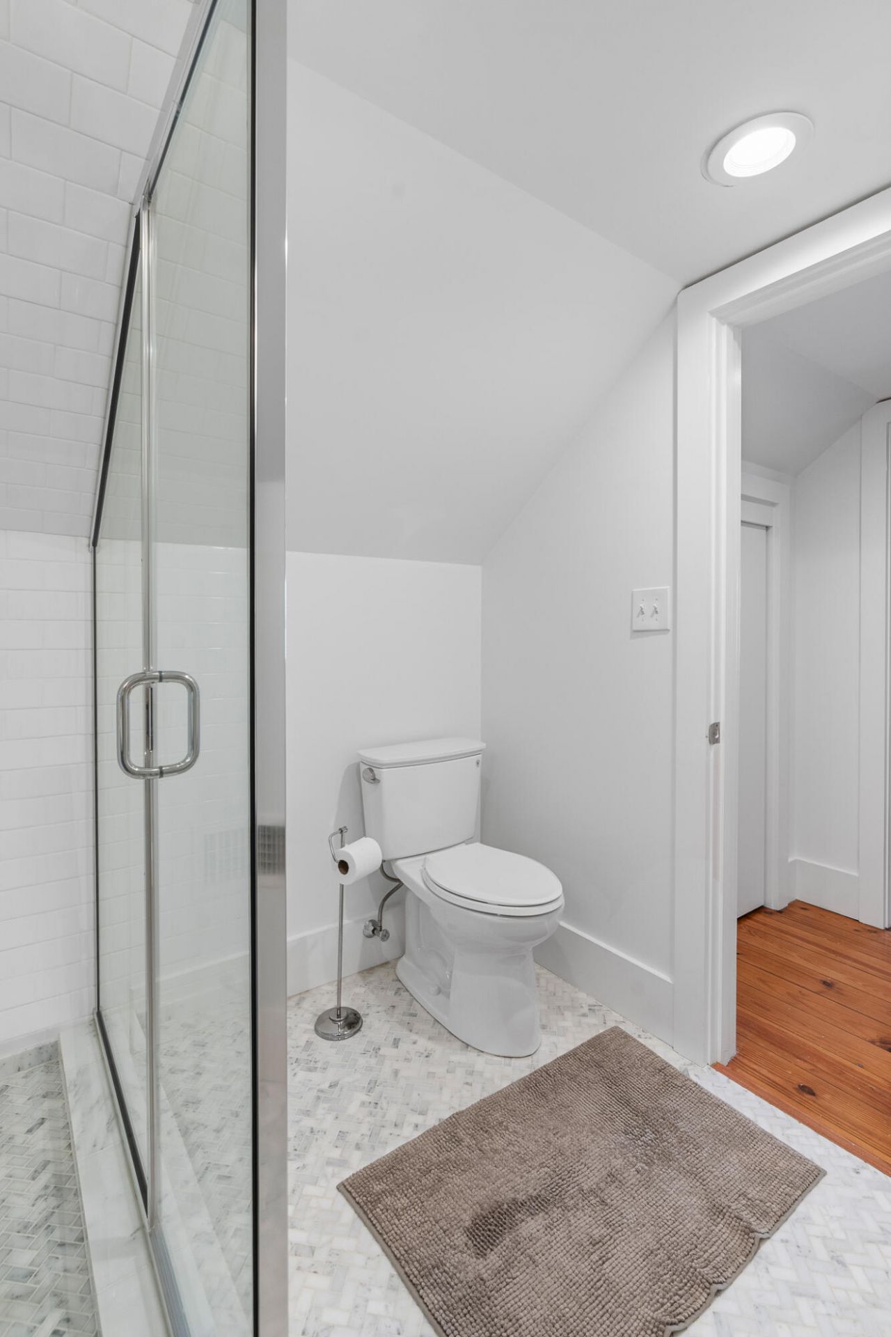 59 Beverly Road Photo 26