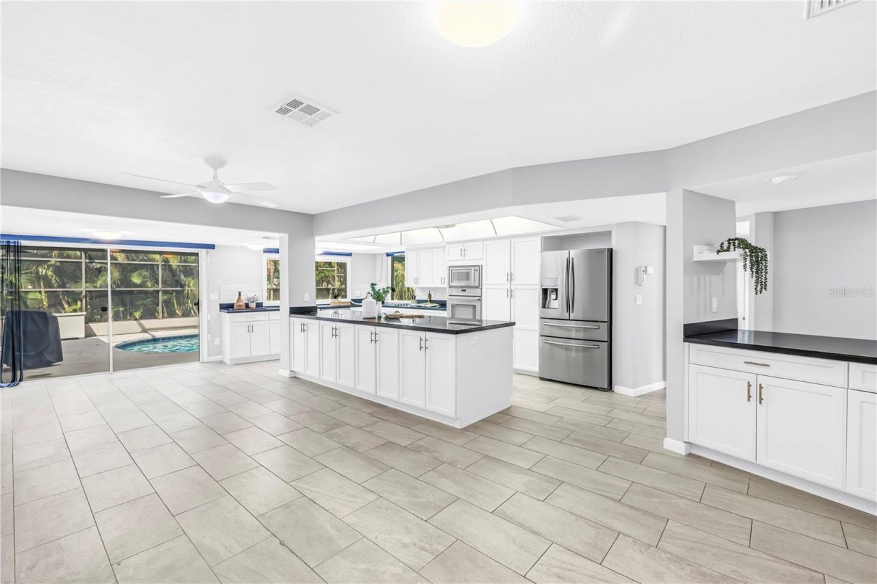 6035 Leeland Street S, Saint Petersburg, FL 33715 Photo