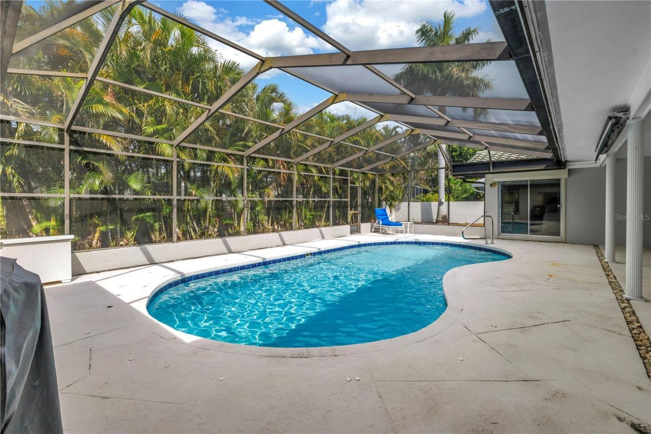 6035 Leeland Street S, Saint Petersburg, FL 33715 Photo