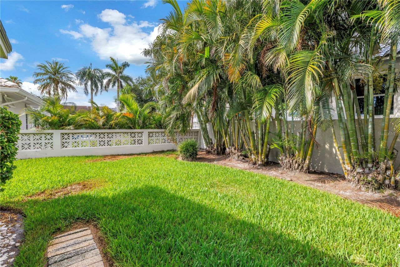 6035 Leeland Street S, Saint Petersburg, FL 33715 Photo