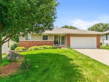 1905 WOODFIELD Drive, RED OAK, IA 51566
