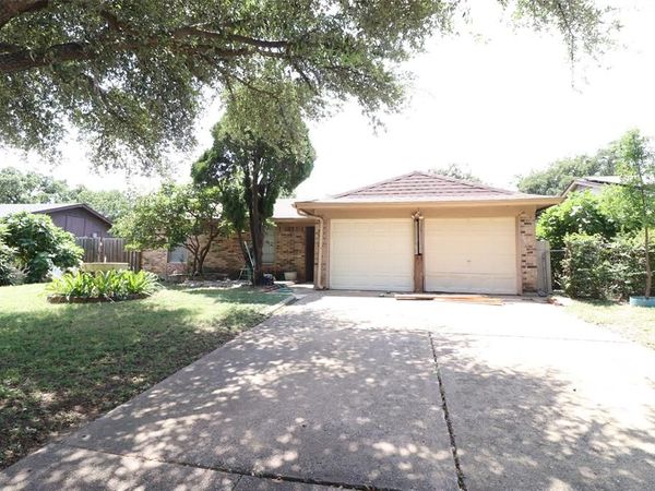7340 Folkstone Drive, Forest Hill, TX 76140