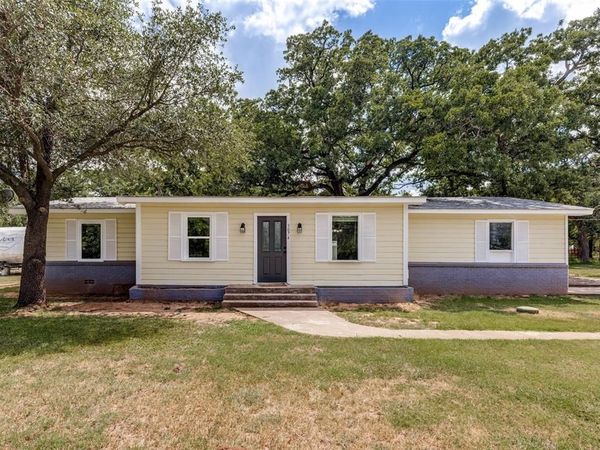 3074 W Highway 114, Paradise, TX 76073