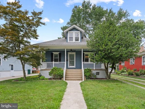327 W KINGS HIGHWAY, AUDUBON, NJ 08106