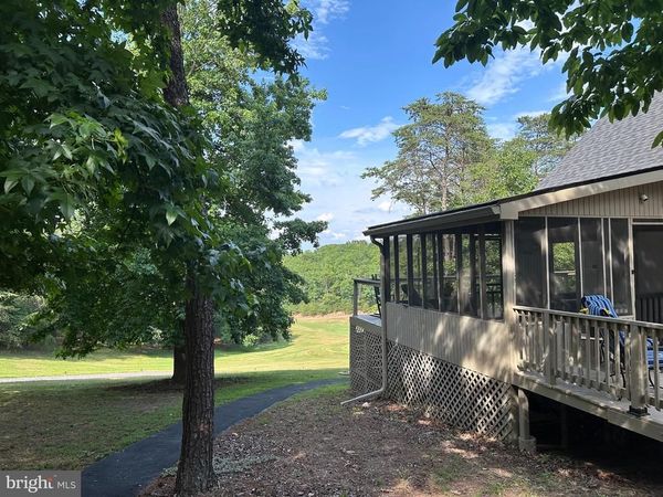496 WINTERCAMP, HEDGESVILLE, WV 25427