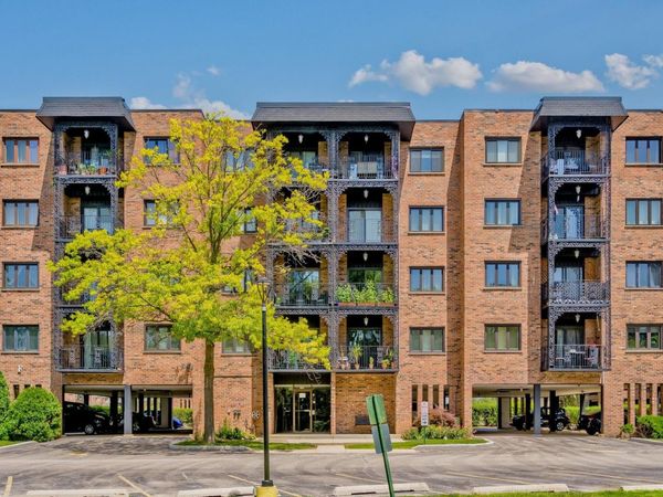 9356 Landings Lane , Unit 504, Des Plaines, IL 60016