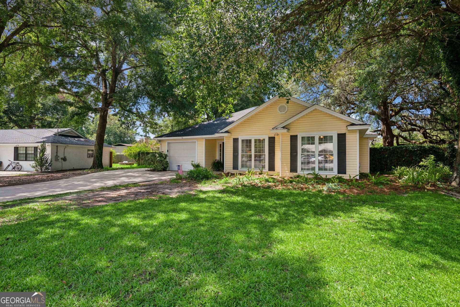 203 Glen Meadows Circle, Brunswick, GA 31523 Main Photo