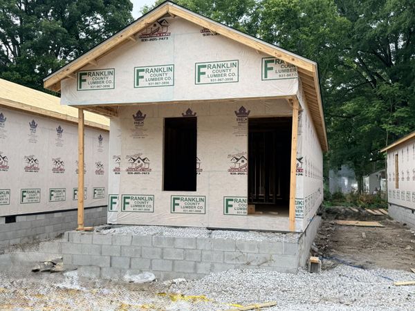 323 S Gentry St , Tullahoma, TN 37388