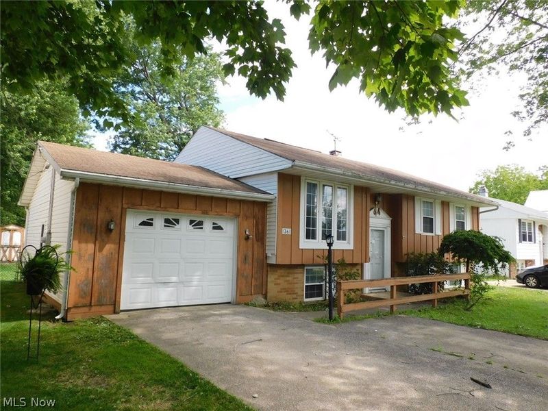 1361 E 28th Street, Ashtabula, OH 44004 Photo 2