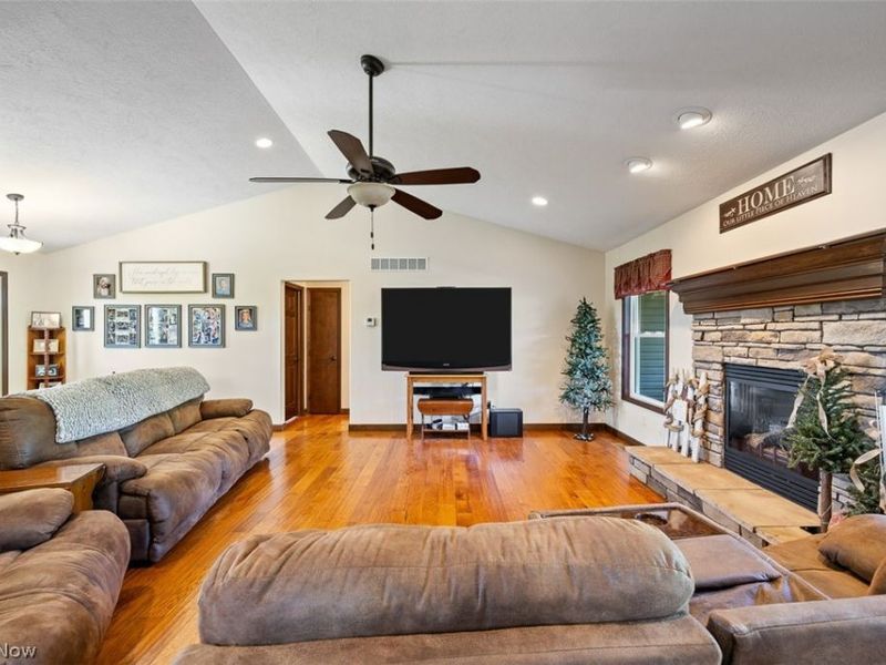 3788 Deerfield Avenue NW, North Lawrence, OH 44666 Photo 11