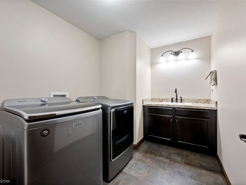 3788 Deerfield Avenue NW, North Lawrence, OH 44666 Photo 28