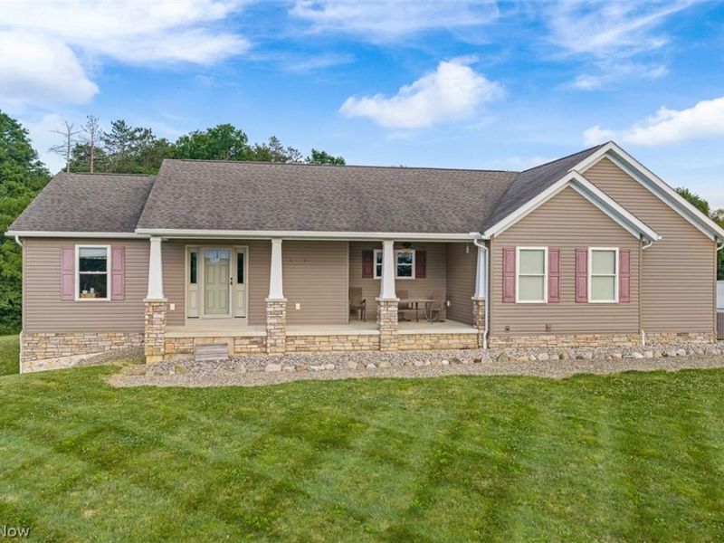 3788 Deerfield Avenue NW, North Lawrence, OH 44666 Photo 5