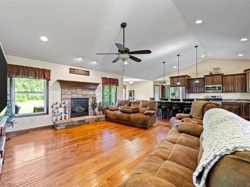 3788 Deerfield Avenue NW, North Lawrence, OH 44666 Photo 8