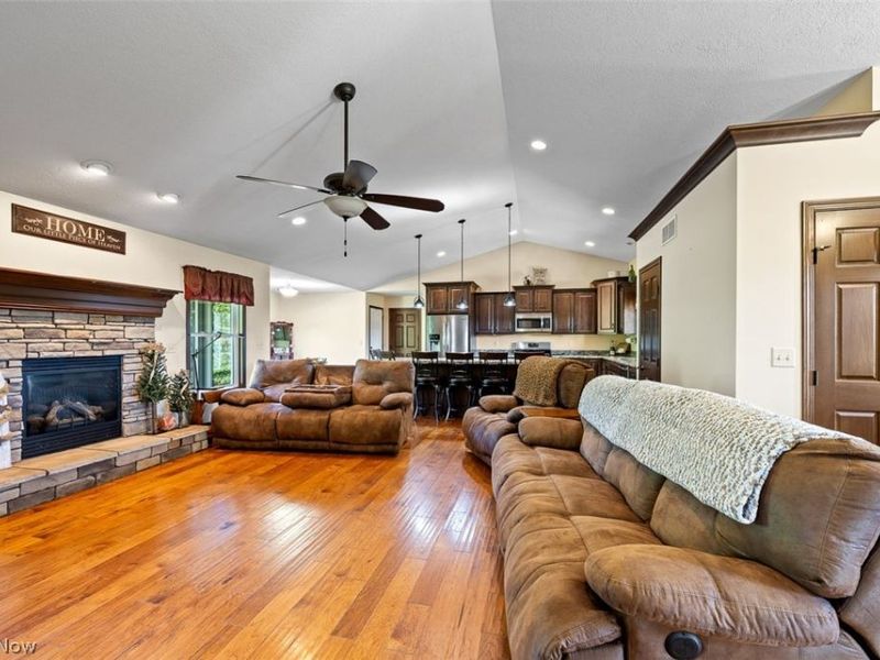 3788 Deerfield Avenue NW, North Lawrence, OH 44666 Photo 9