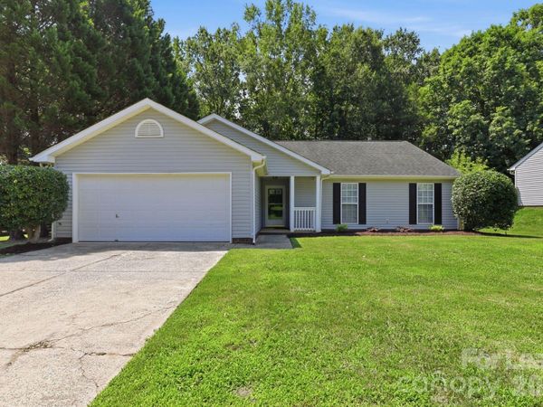13114 WOODLAND FARM Drive, Charlotte, NC 28215