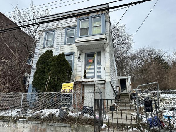 490 4th Street, Troy, NY 12180