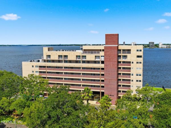 1551 LE BARON Avenue, Unit 1551, Jacksonville, FL 32207